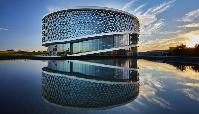 Barco develops a future-focused factory