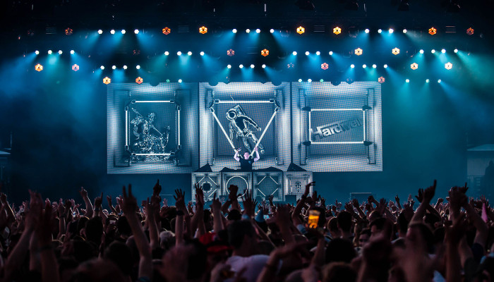 Unlimited Robe for Breda Live
