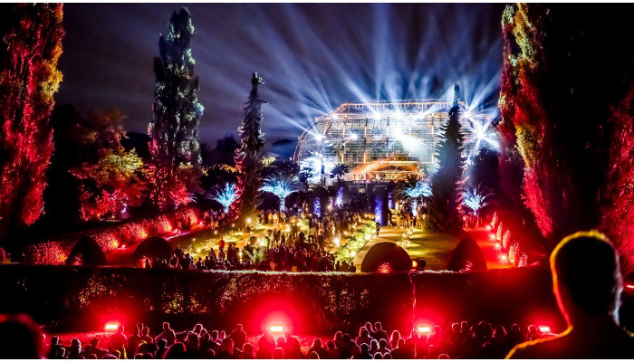 Denny Arndt fuses light and nature at Berlin Botanische Nacht with CHAUVET Professional
