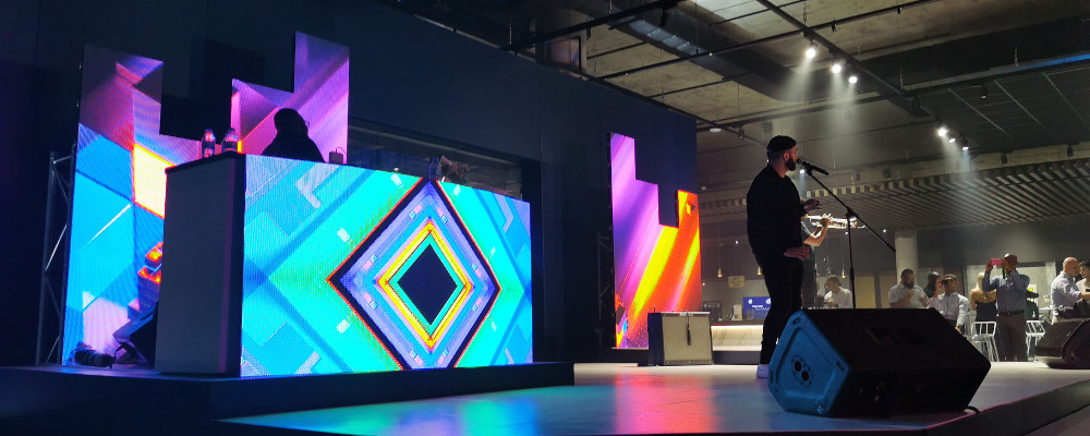 VWV COMMITS TO PIXELPLUS LED THROUGH STAGE AUDIO WORKS